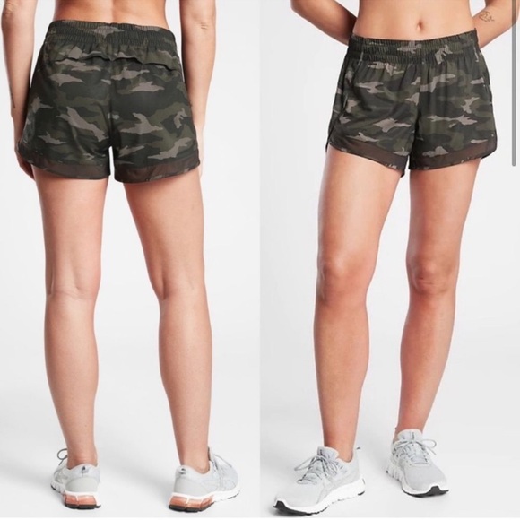 Athleta printed MESH RACER RUN SHORTS 4" CAMO Size 1x - Picture 1 of 13